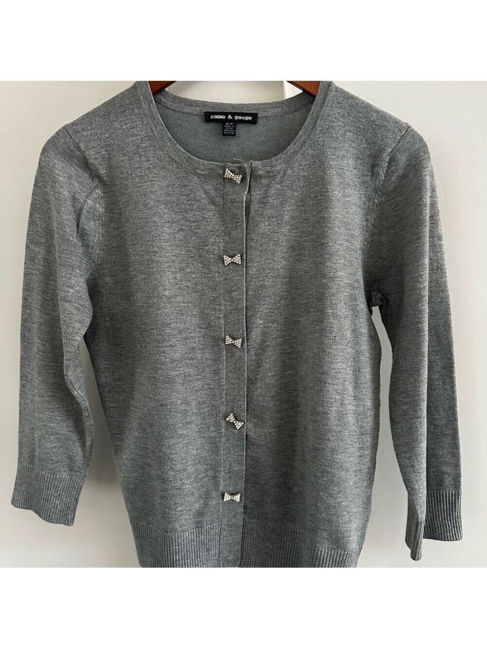 CABLE & GAUGE Grey Holiday Party Cropped Cardigan w/sparkly Bow Shaped Buttons s